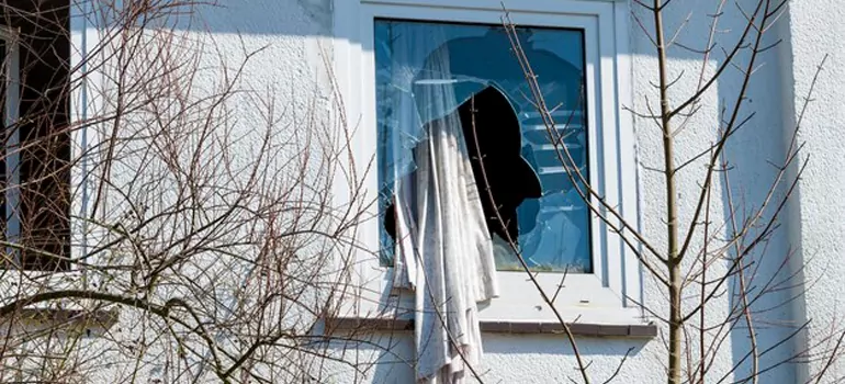Storm Window Installation Contractors in Gainesville, FL